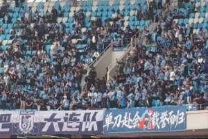 媒体人晒蓉城vs英博视频：凤凰山的这个下午会被写入2026中超历